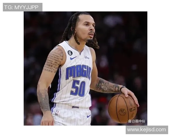 这感觉太上头!科尔安东尼谈字母哥&特纳:顶级搭档替我打掩护 这感觉太上头!科尔安东尼谈字母哥&特纳:顶级搭档替我打掩护