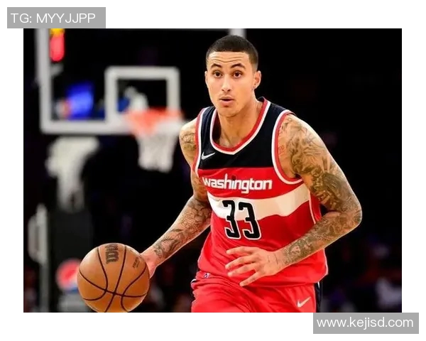 哈克斯:约维奇年轻常被忽视,成长空间巨大 哈克斯:约维奇年轻常被忽视,成长空间巨大